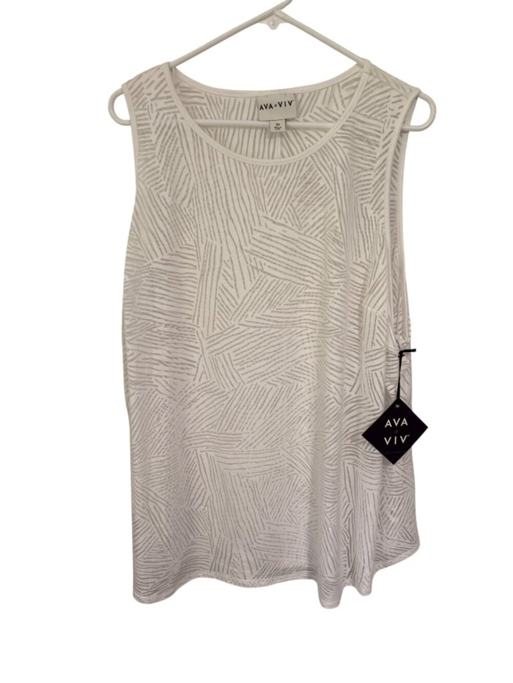 Ava & Viv NWT burnout White Tank Top Geometric Print Womans 3X